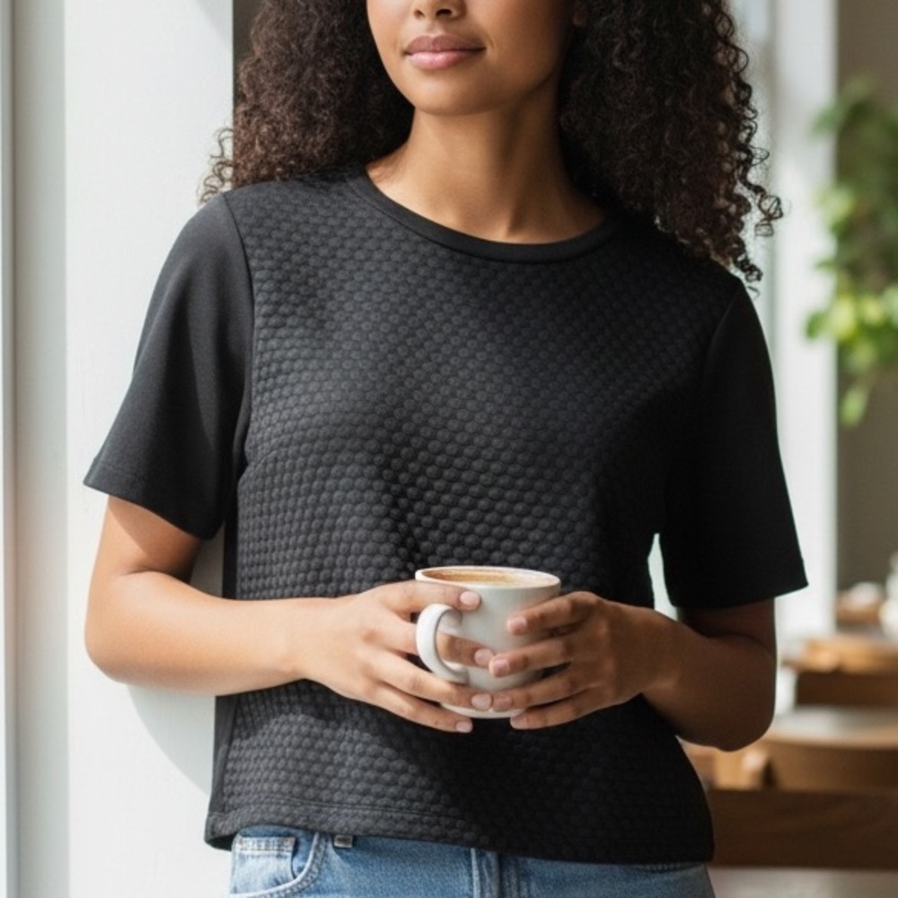 ❄️ 3/$17 ABS Allen Schwartz Womens Black Short Sleeve Quilted Crop Top XS